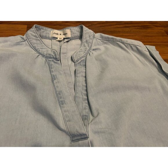Cloth & Stone Chambray Split Neck Top XS Blue Tencel Short Sleeve Casual Blouse - Picture 10 of 10